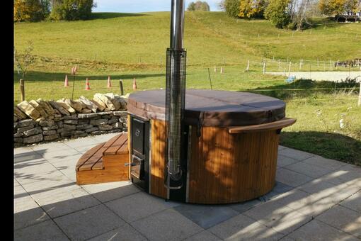 Wood-Fired Hot Tub (Adults Only)